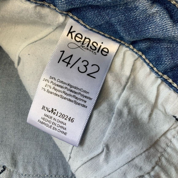 Kenzie Jeans Distressed cropped pants - Picture 3 of 8